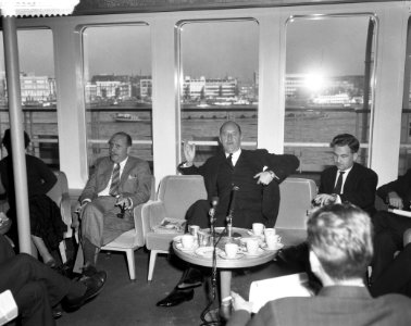 Aankomst Luns in Rotterdam, Bestanddeelnr 912-4052