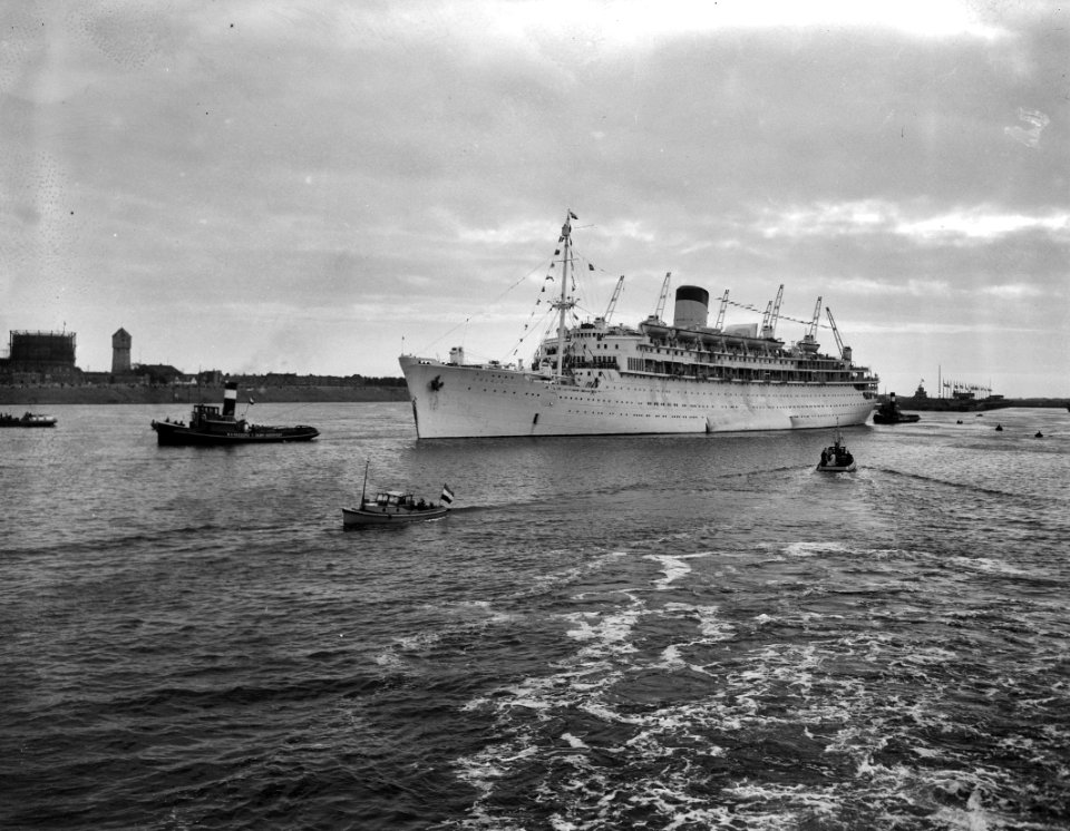 Aankomst m.s.Oranje te IJmuiden, Bestanddeelnr 901-8592