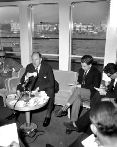 Aankomst Luns in Rotterdam, Bestanddeelnr 912-4055