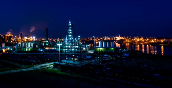 Evening industry refinery
