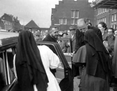 Abbe Pierre in Nederland, Bestanddeelnr 908-8977
