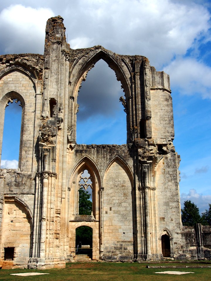 Abbaye Saint-Pierre de Maillezais, pic-011
