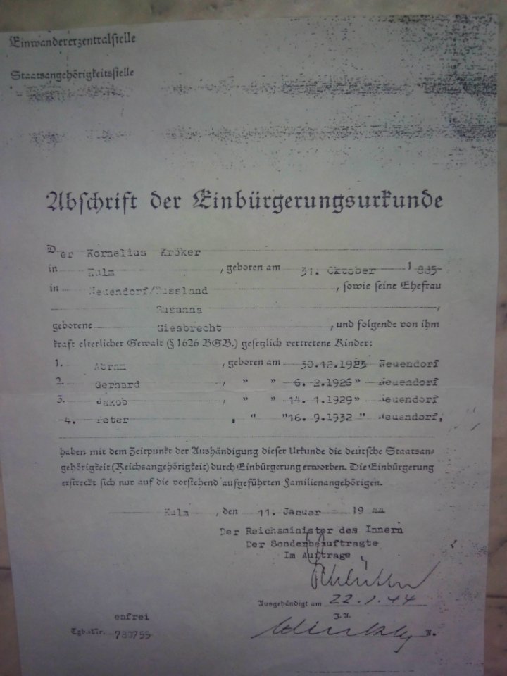 Abschrift der Einbürgerungsurkunde Kornelius Kröker 1944