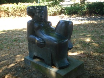 Abcoude kunstwerk op een bankje