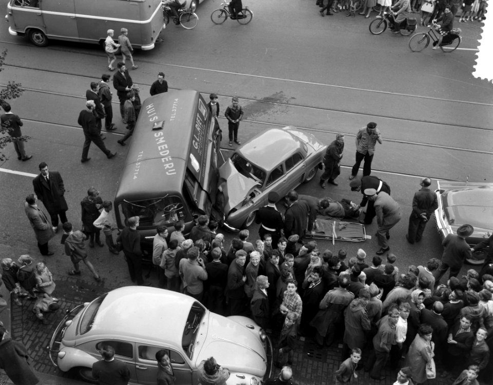 Aanrijding in Rotterdam, Bestanddeelnr 912-9007