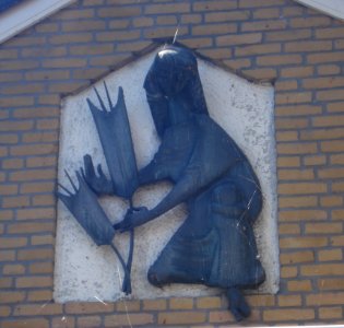 Abcoude kunstwerk vrouw met korenaren