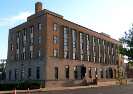 Aberdeen, SD, old post office from NE 1