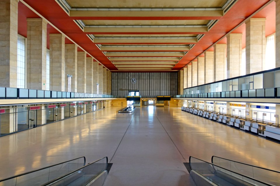 Abfertigungshalle.Flughafen.Tempelhof.Berlin.2017