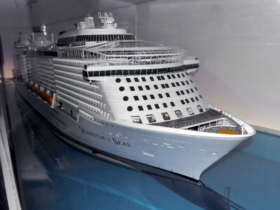 Meyer shipyard shipbuilding papenburg germany