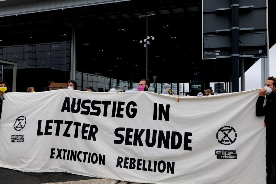 Abgehoben demonstration against BER opening 2020-10-31 61