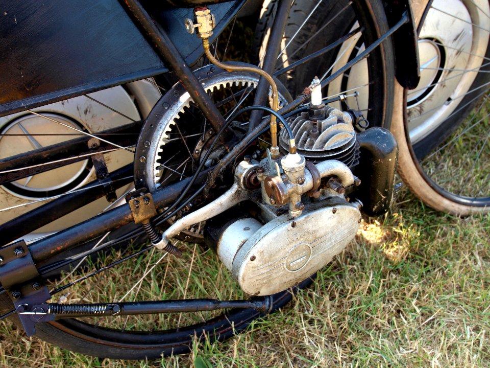 ABG Paris Motor de Secours Mosquito auxiliary engine pic1