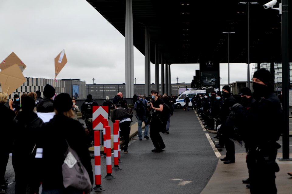 Abgehoben demonstration against BER opening 2020-10-31 16