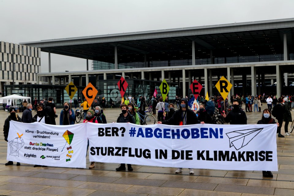 Abgehoben demonstration against BER opening 2020-10-31 105
