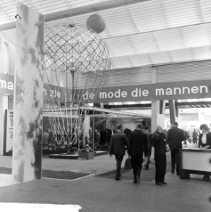 Achttiende Herenmodebeurs in RAI geopend Kijk op een der stands, Bestanddeelnr 915-4927