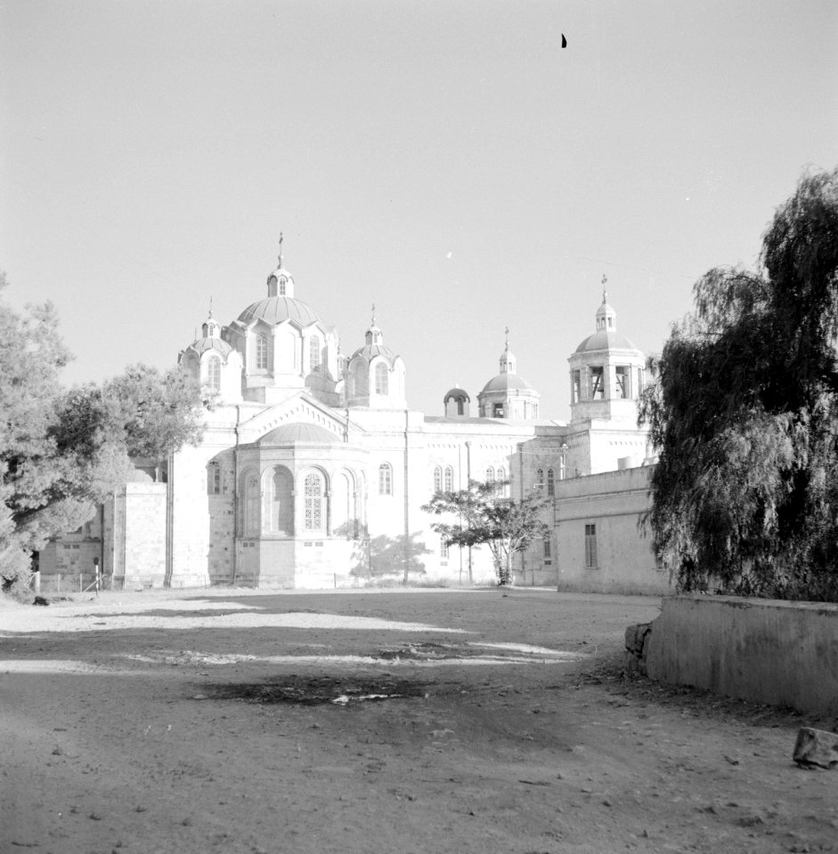 Achteraanzicht van een kerkgebouw, zogenaamde Russische kerk, Bestanddeelnr 255-2283