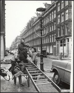 Achterbuurten, straten, stadsjeugd, Bestanddeelnr 041-0824