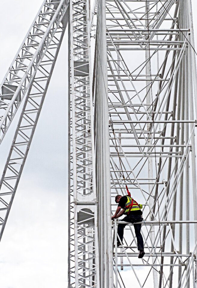 Height working building