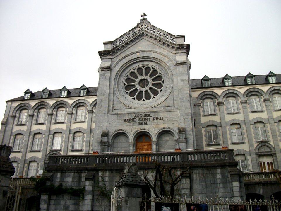 Accueil Marie Saint-Frai de Lourdes 01