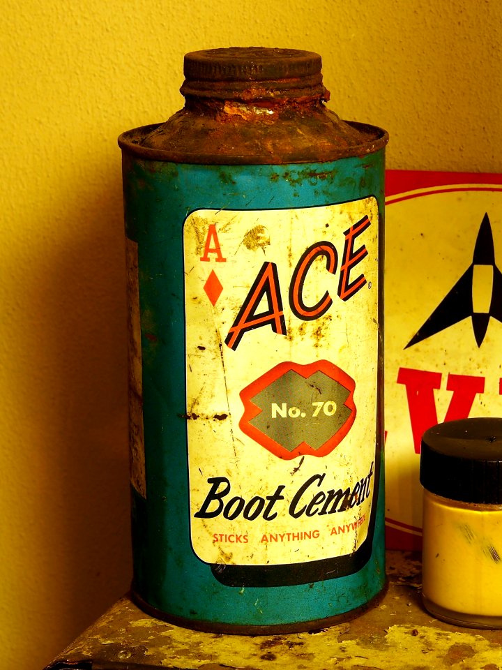 ACE no 70 Boot Cement can