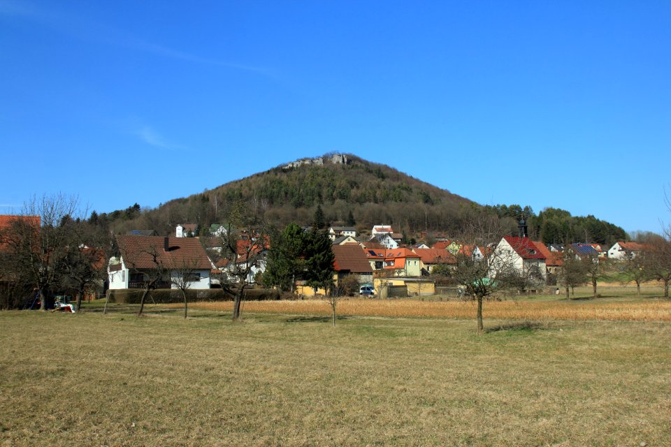 Abschnittsbefestigung Hunnenburg 01