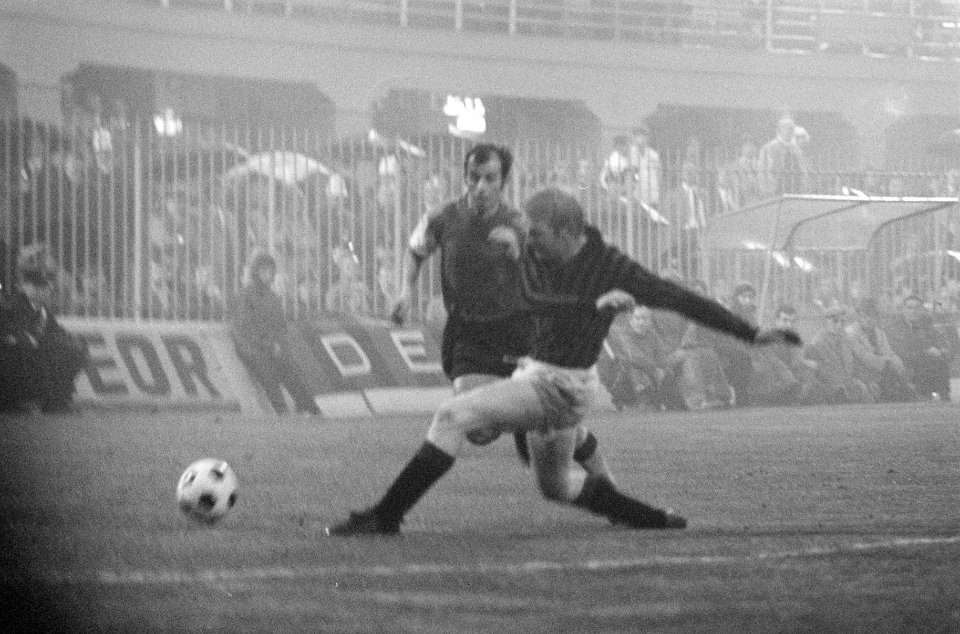 AC Milan tegen Feyenoord 1-0 Europa Cup I . Aktie, Bestanddeelnr 922-9644