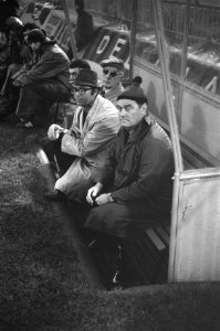AC Milan tegen Feyenoord 1-0 Europa Cup I . Reservebankje Rocco, Bestanddeelnr 922-9635