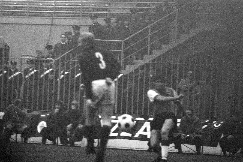 AC Milan tegen Feyenoord 1-0 Europa Cup I . Aktie, Bestanddeelnr 922-9639