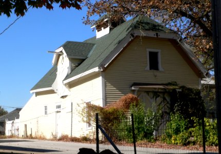Abraham Castetter house carriage barn from SE 2