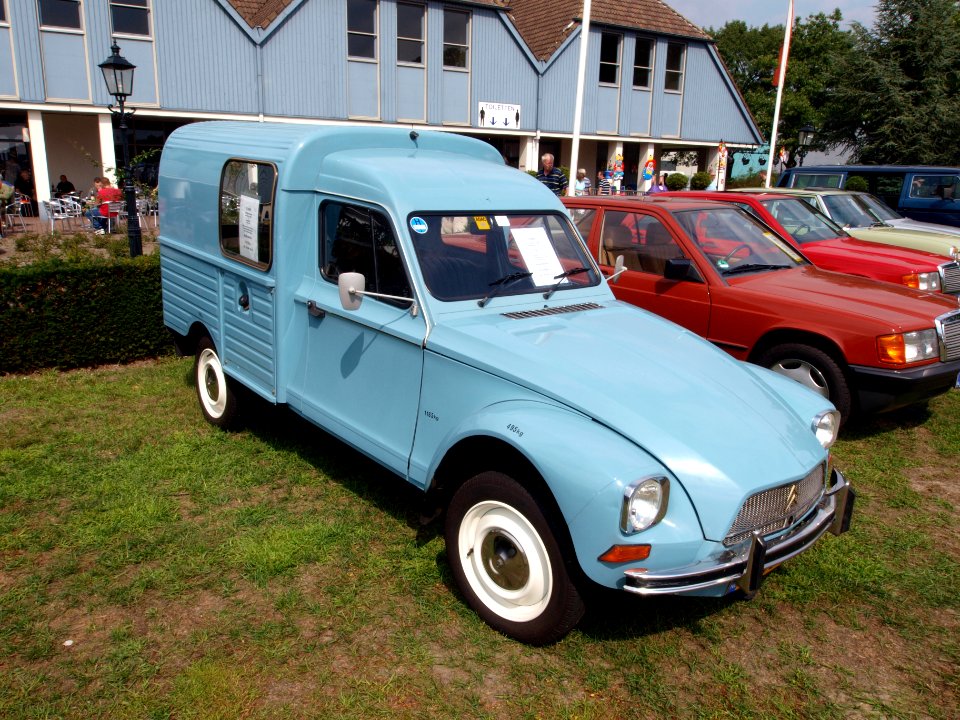 Acadiane (1985), licence registration 8-VJK-87 at the Autotron Oldtimer meeting 2010, Rosmalen, The Netherlands p2