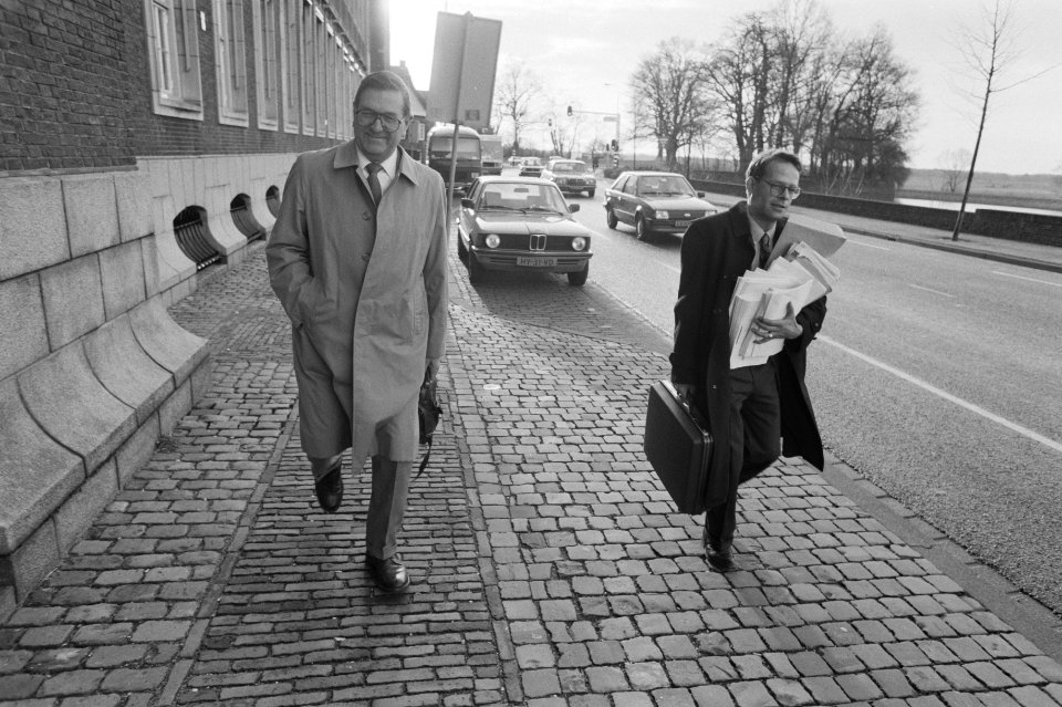 ABP-proces in hoger beroep voor rechtbank in Den Bosch aankomst ir. J. van Zon, Bestanddeelnr 934-1950
