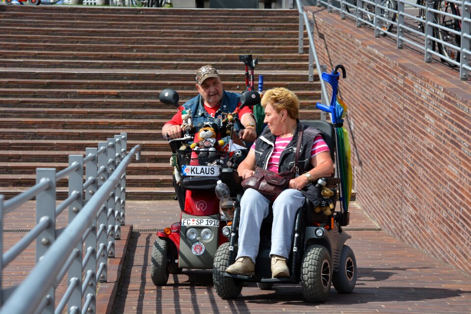 Disability constraint mobile