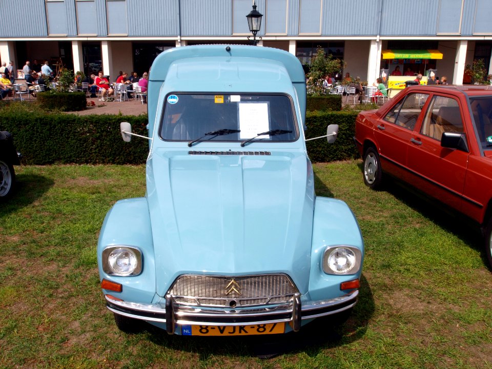 Acadiane (1985), licence registration 8-VJK-87 at the Autotron Oldtimer meeting 2010, Rosmalen, The Netherlands p1