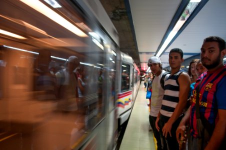 Abordando el Metro de Valencia