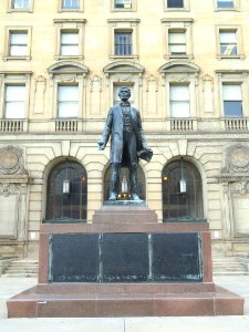 Abraham Lincoln by Max Kalish - Cleveland Municipal School District Headquarters - DSC07947