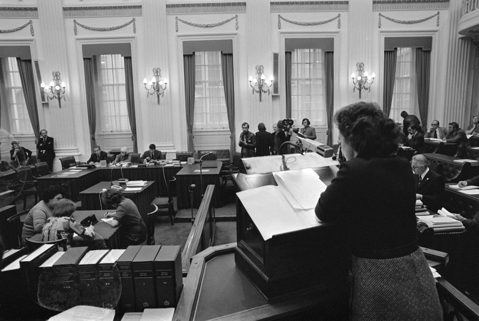 Abortusdebat in Tweede Kamer Anneke Goudsmid aan het woord, Bestanddeelnr 927-5650