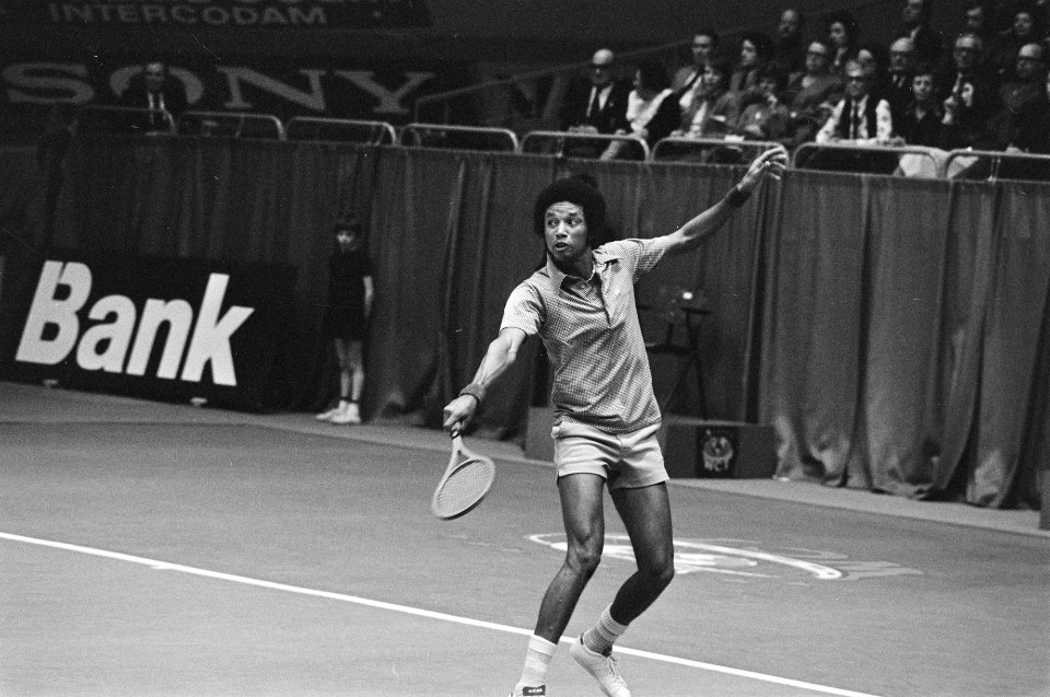 ABN-wereldtennistoernooi in Rotterdam Arthur Ashe in actie, Bestanddeelnr 927-7839