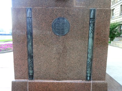 Abraham Lincoln by Max Kalish - Cleveland Municipal School District Headquarters - DSC07952