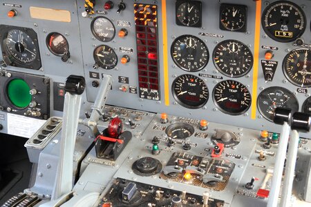 Instrument panel gauges