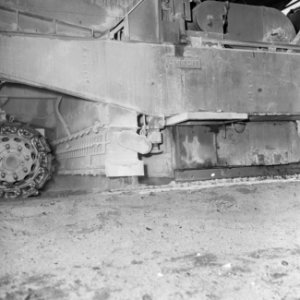 Aanleg en verbeteren van wegen, dijken en spaarbekken, stabilisatiemachine, vuls, Bestanddeelnr 161-0274