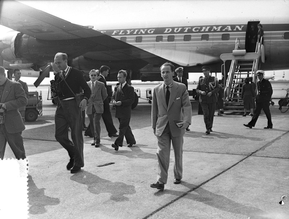 Aankomst Robert Ford uit Chinese gevangenschap op Schiphol, Bestanddeelnr 907-1984