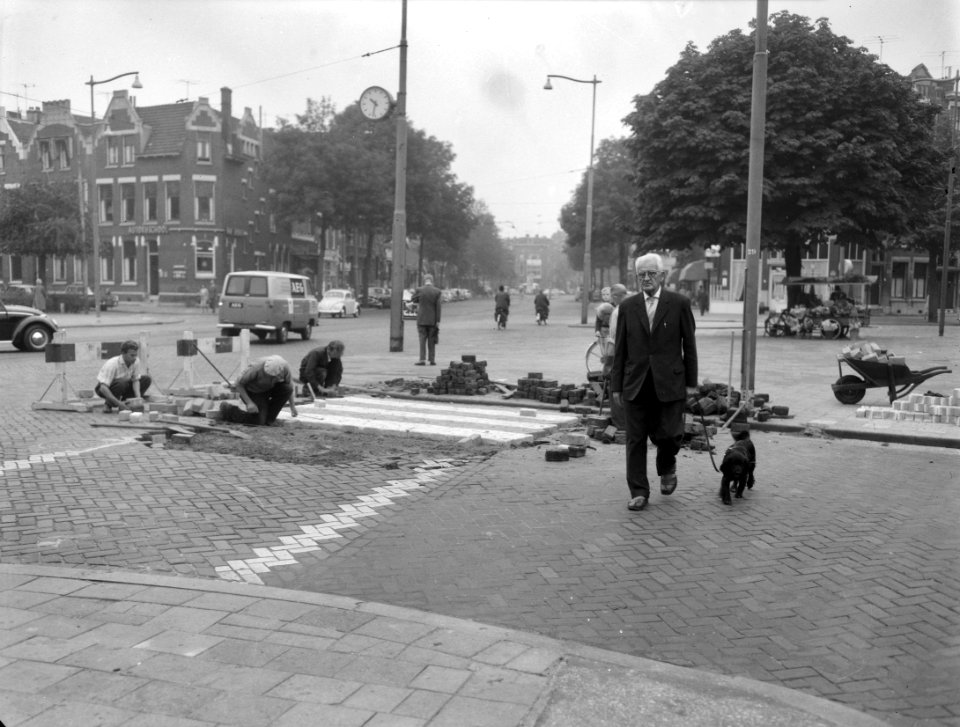 Aanleg oversteekplaatsen in Rotterdam, Bestanddeelnr 912-8815 photo