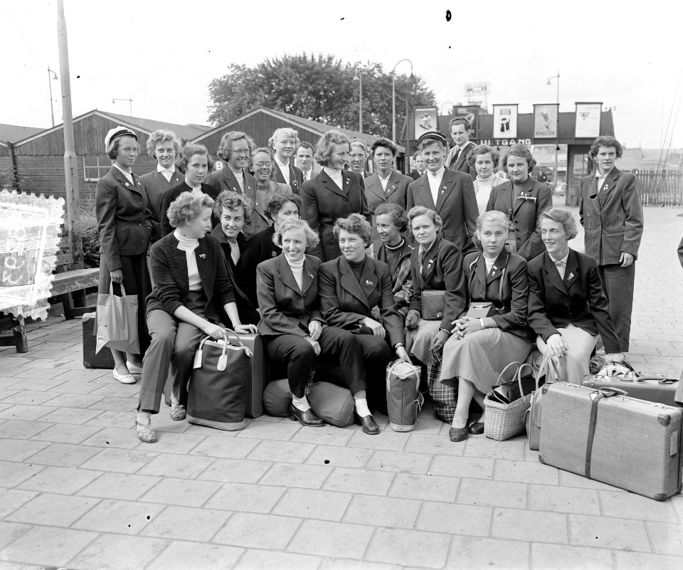 Aankomst Rotterdam deelnemers gymfeest Gymnastrade, Bestanddeelnr 905-8293