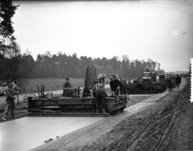 Aanleg tweede baan autoweg Utrecht-Arnhem bij Veenendaal, Bestanddeelnr 907-4722