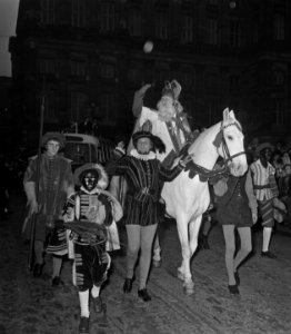Aankomst Sint Nicolaas . Tocht door Amsterdam, Bestanddeelnr 905-4259