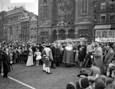 Aankomst Sint Nicolaas , Amsterdam, Bestanddeelnr 906-8525