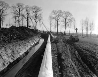 Aanleg van de Rotterdam Rijn oliepijpleiding tussen Moerdijk en Lage Zwaluwe, Bestanddeelnr 910-1373
