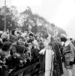 Aankomst Sint Nicolaas in Rotterdam, Bestanddeelnr 906-0967