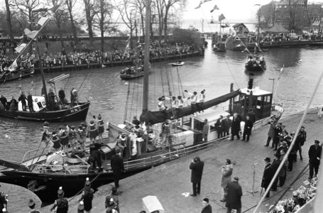 Aankomst St. Nicolaas in Hoorn, de rondrit door Hoorn, Bestanddeelnr 917-1294
