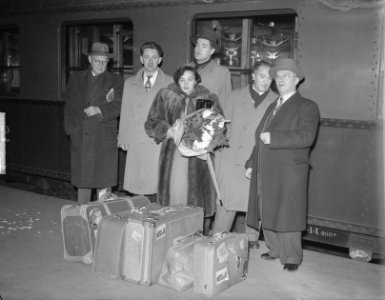 Aankomst schaker Najdorf Argentinie op Centraal Station, Bestanddeelnr 904-2762