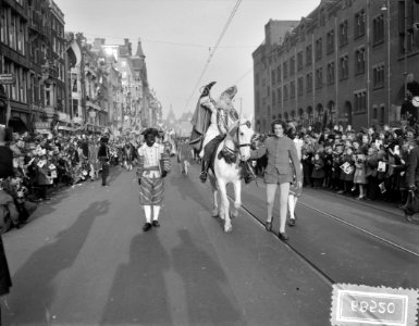 Aankomst Sint Nicolaas , Amsterdam, Bestanddeelnr 906-8520